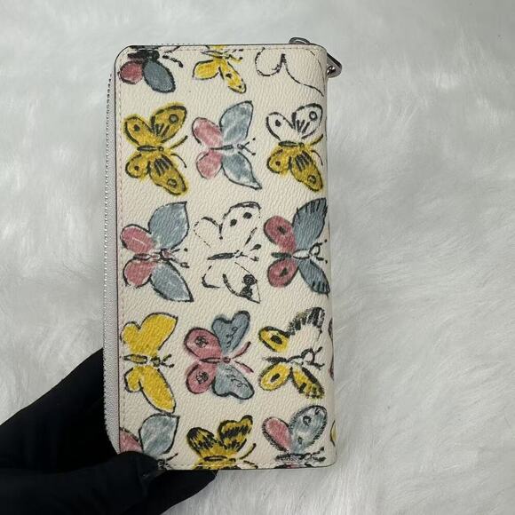 Coach Long Zip Around Wallet With Butterfly Print In Chalk Multi CAO82 NWT - Picture 2 of 5